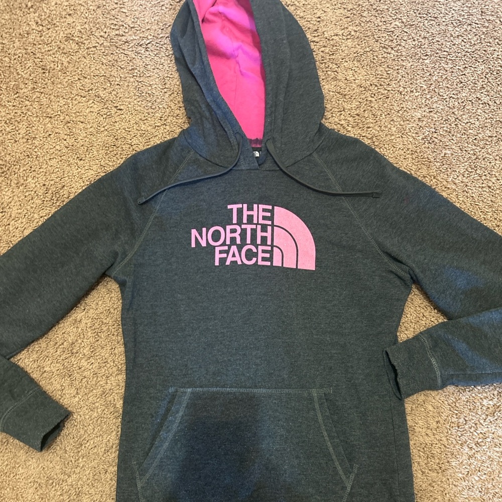North Face trivert pullover hoodie